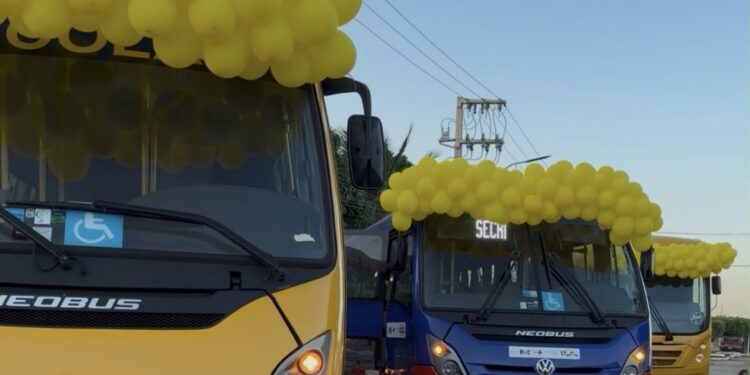 Alirio Filho entrega seis veículos novos e reforça estrutura da Saúde e Educação de Alagoinha