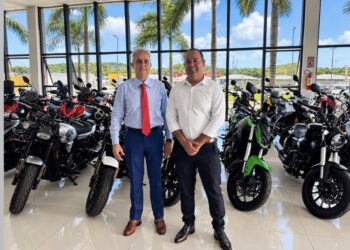 Presidente da AMDE busca novas parcerias e oportunidades para Campina Grande durante visita a Recife