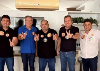 Carlinhos de Nias desiste de candidatura à Assembleia e anuncia apoio a Lindolfo Pires