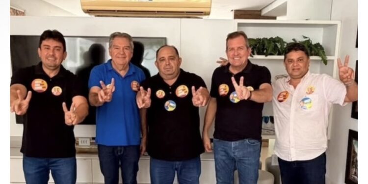 Carlinhos de Nias desiste de candidatura à Assembleia e anuncia apoio a Lindolfo Pires