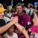 Danielle do Vale e prefeito Joaquim Fernandes arrastam multidão no bairro do Areial, em Mamanguape