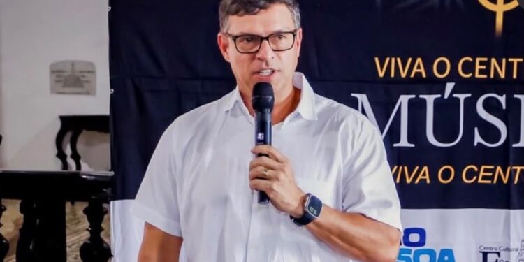 TCE-PB intima Vitor Hugo para explicar pagamentos a médicos em Cabedelo