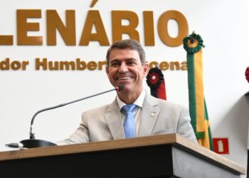 Bastidores: após resultado negativo nas eleições, Dinho é cotado para assumir secretaria na PMJP