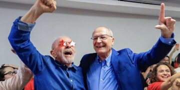 Em virada histórica, Lula derrota Flávio e chega ao quarto mandato como presidente